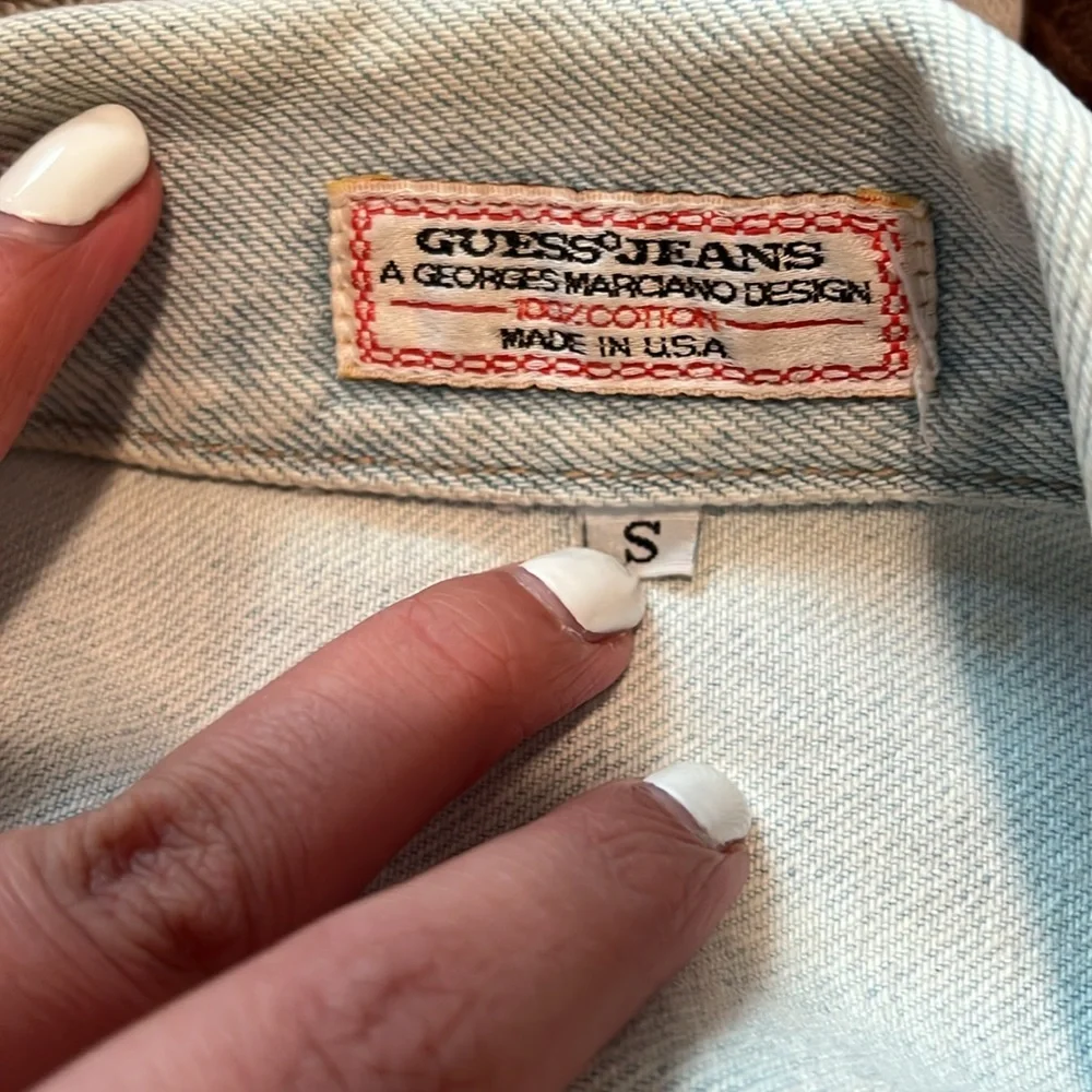 GUESS Ripped Jean Jacket Vintage - Picture 3 of 3